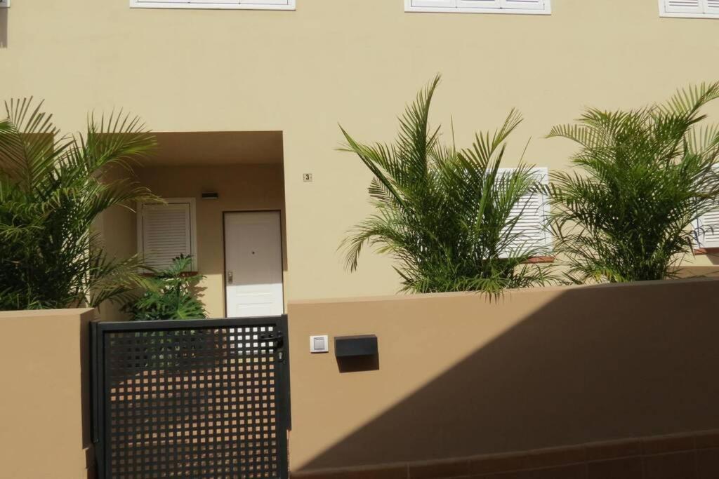 Luxury House With 3 Bedrooms, Sea Wiew And Swimming Pool In A Quiet Residence 푸에르토 데 산티아고 외부 사진